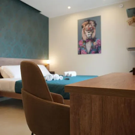 Attom Bed & Breakfast